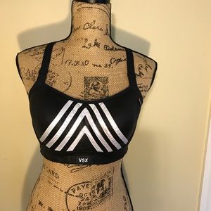 Victoria's Secret VSX Angel sports bra 36C NWT!
